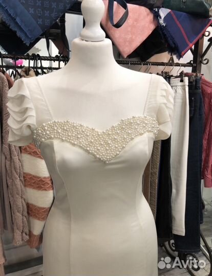 Платье футляр