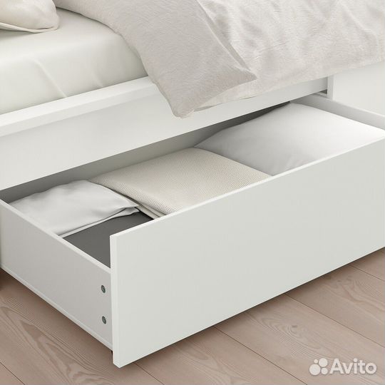 Кровать IKEA malm 90*120 с ящиками и матрасом