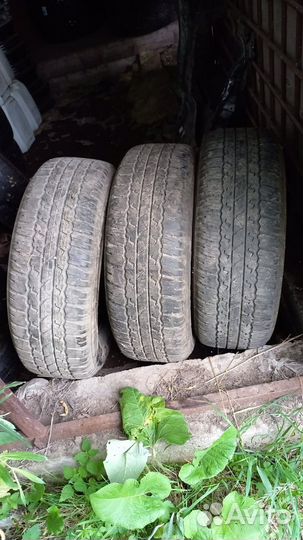 Bridgestone Dueler A/T 265/65 R17