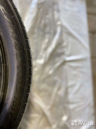 Pirelli P Zero 275/40 R19 101Y