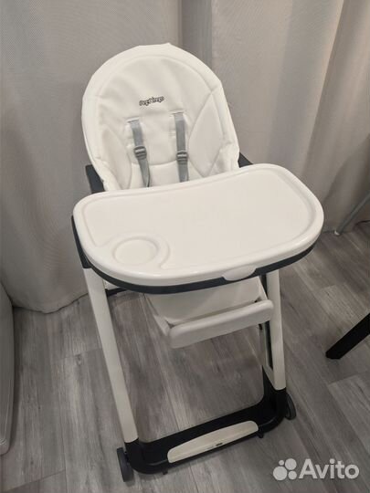 Стульчик для кормления Peg Perego Siesta Follow Me