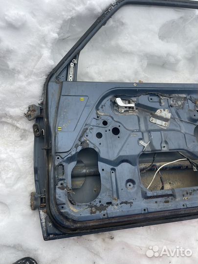 Дверь передняя правая mitsubishi pajero mini