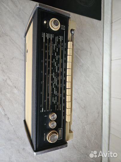 Радиоприёмник Рига 103-1 СССР 1970г.г