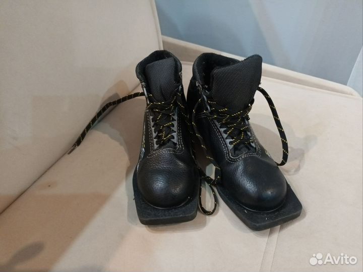 Лыжные ботинки детские 34