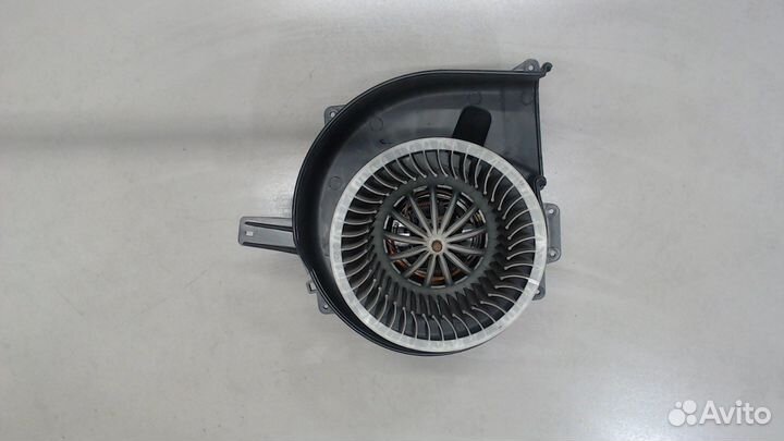 Двигатель отопителя Volkswagen Polo, 2011