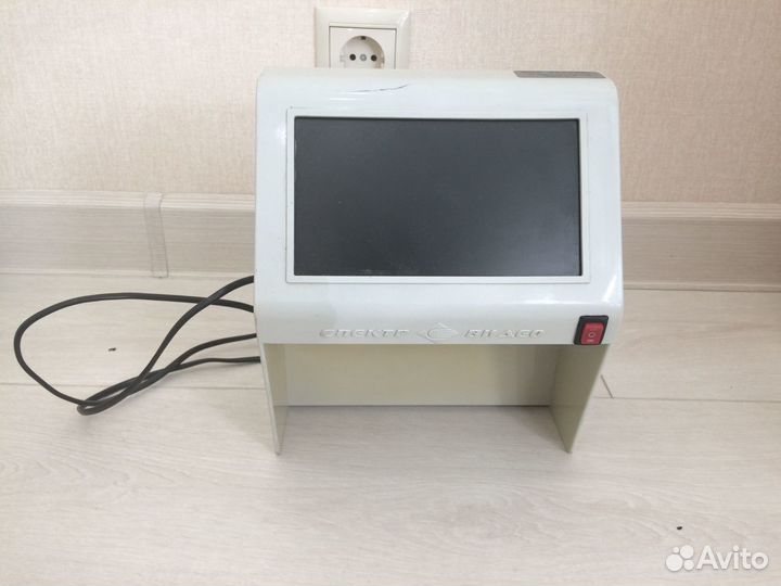 Детектор банкнот