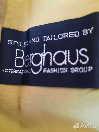 Плащ женский, 54 Индия