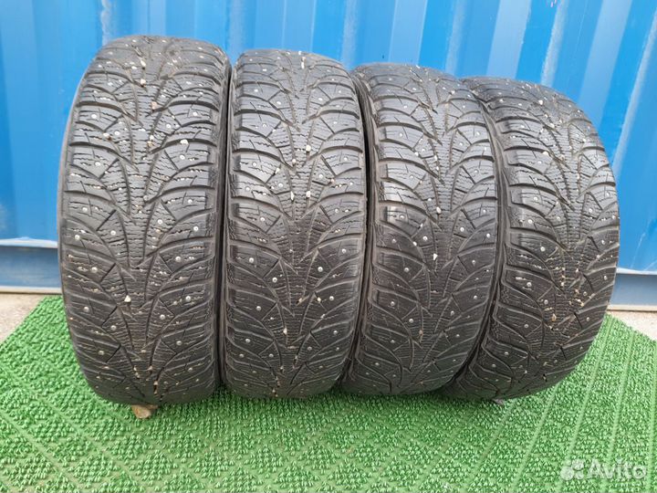 Rosava SnowGard 215/60 R16 104T