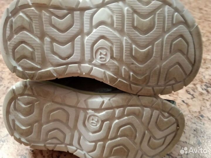 Сандали новые (20 размер)