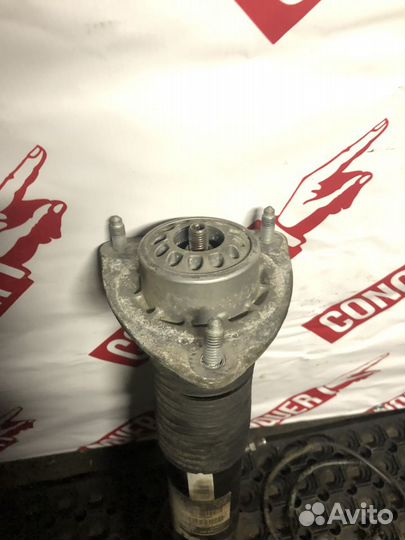 Амортизационная стойка задняя правая BMW X5M E70 X