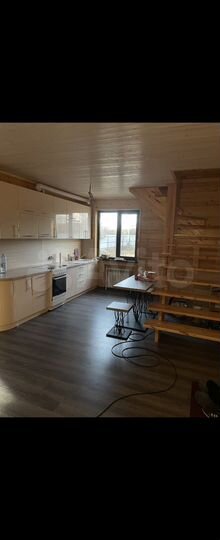 Дом 275 м² на участке 15 сот.