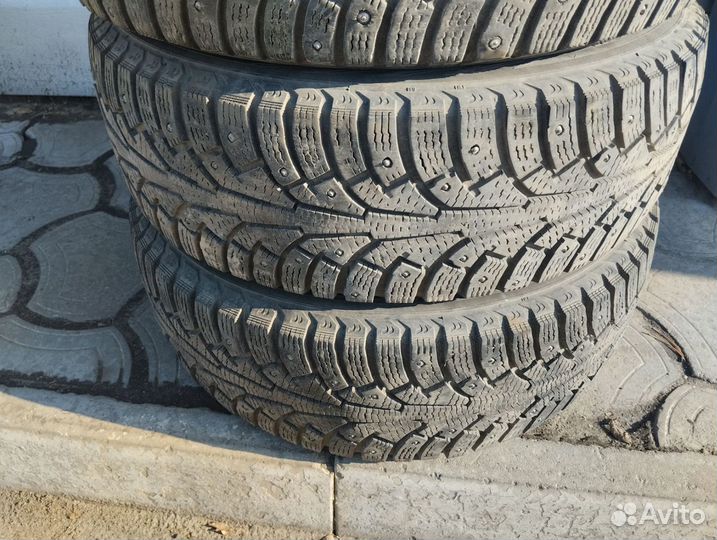 Nokian Tyres Hakkapeliitta 5 195/65 R15 E