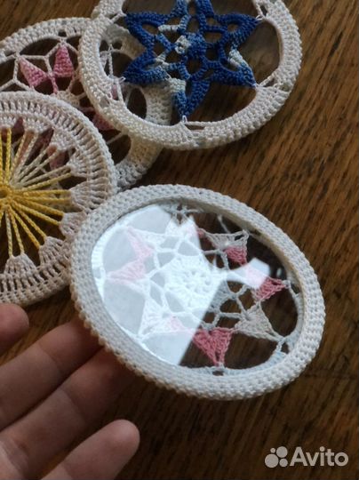 Набор вязанных подставок для сервировки