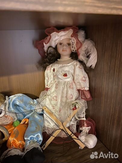Винтажная фарфоровая кукла
