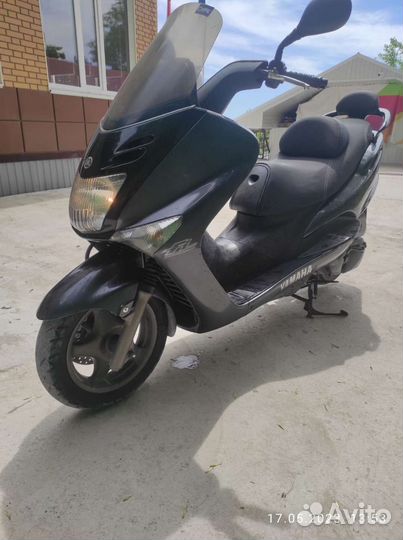 Yamaha majesti 125
