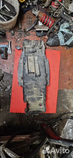 Honda vtr 1000 пластик хвоста заднее крыло