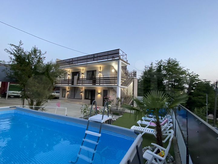 Комната 20 м² в 4-к., 2/2 эт.