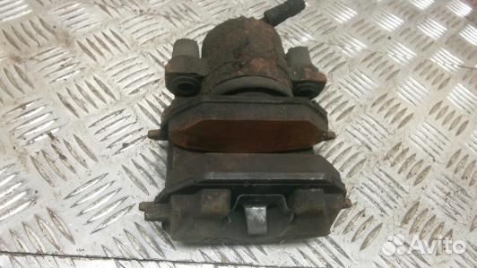 Суппорт тормозной передний правый skoda octavia A5