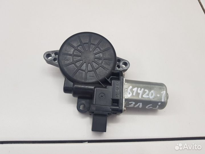 Моторчик стеклоподъемника задний левый