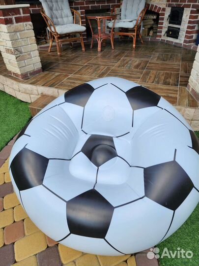 Кресло надувное футбольный мяч Bestway