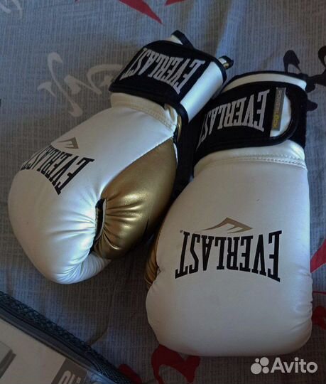 Боксерские перчатки everlast