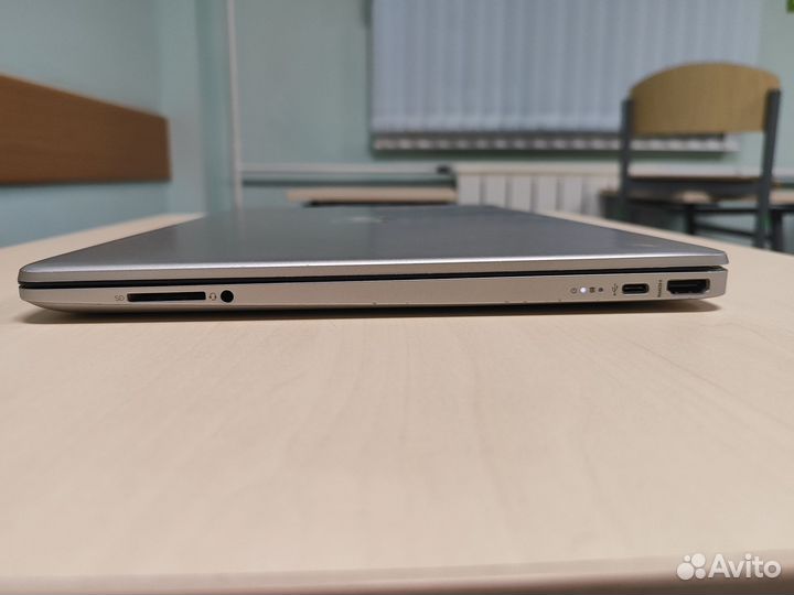 Ноутбук HP-eq2057ur