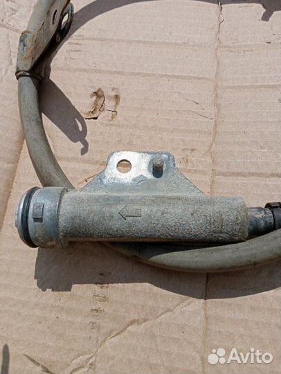 Трос стояночного тормоза правый правый Lexus