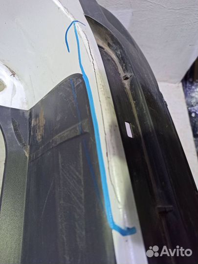 Бампер задний Тойота