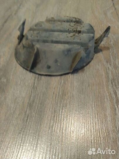 Заглушки бампера на Toyota