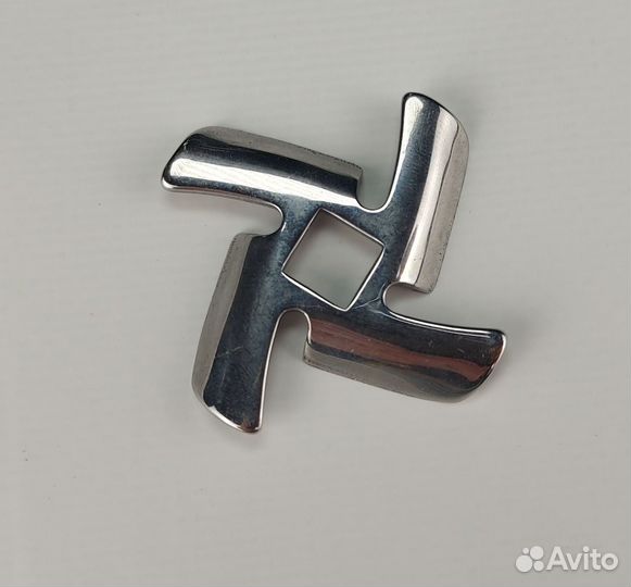 Нож подвижный мясорубки Braun квадрат 9 мм (700