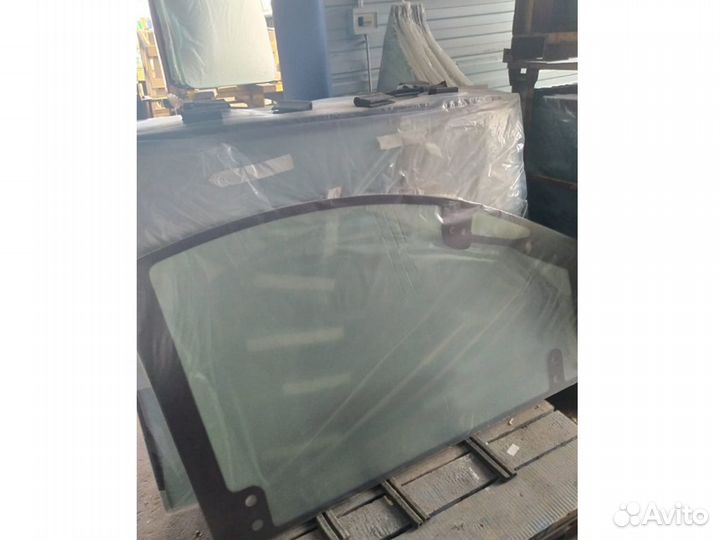 Стекло дверное левое Foton