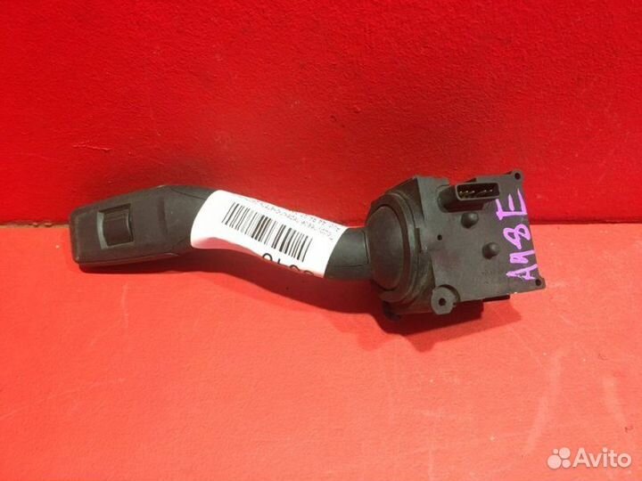 Переключатель подрулевой правый Audi A4 B6 2004