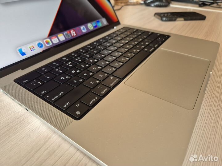 Apple macbook pro 14 m1 16 512