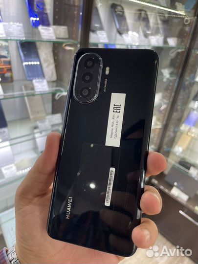 Huawei Nova Y70 (4/128Gb)
