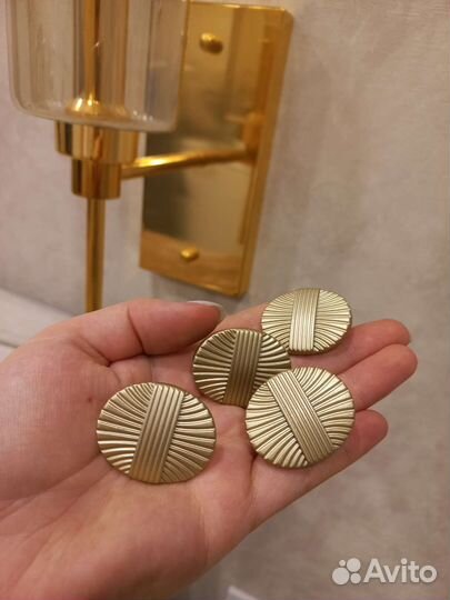 Мебельные ручки кнопки