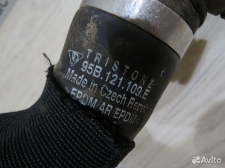 Патрубок Porsche Macan