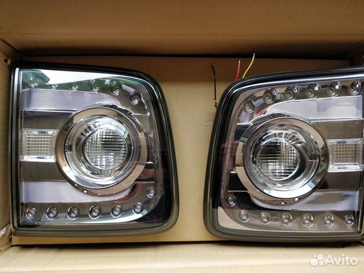 Задние фонари Nissan Patrol Y62 2010