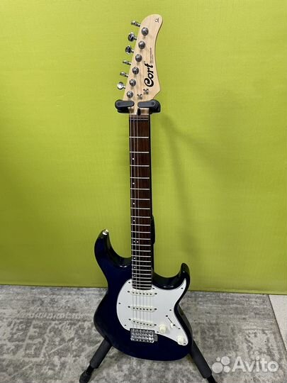 Электрогитара Cort с комбиком