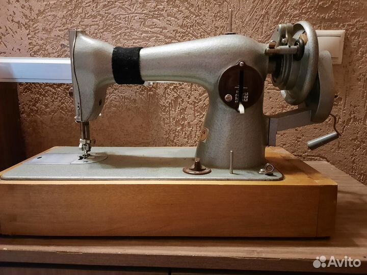 Швейная машинка
