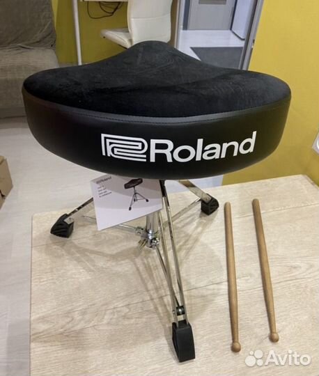 Барабанный стул Roland