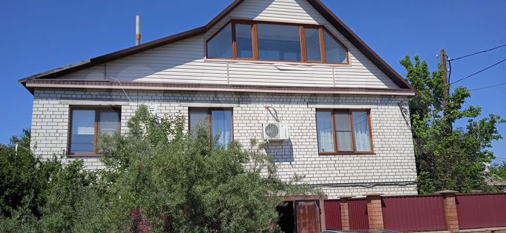 Дом 146,4 м² на участке 8,3 сот.