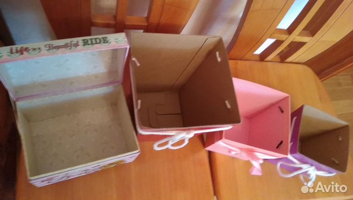 Коробки подарочные картонные