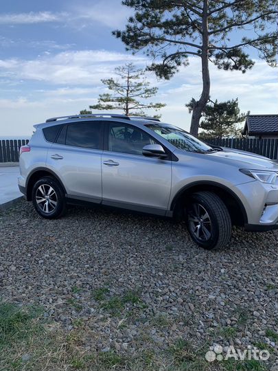 Toyota RAV4 2.2 AT, 2018, 72 000 км