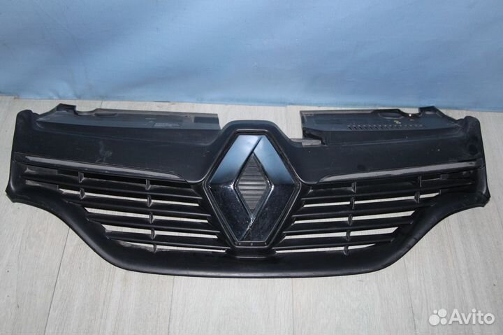 Решетка радиатора Renault Logan 2 Sandero 2 Логан