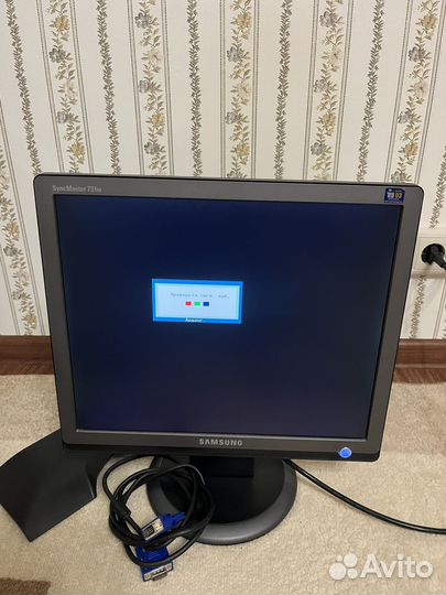 Монитор Samsung 731 BF