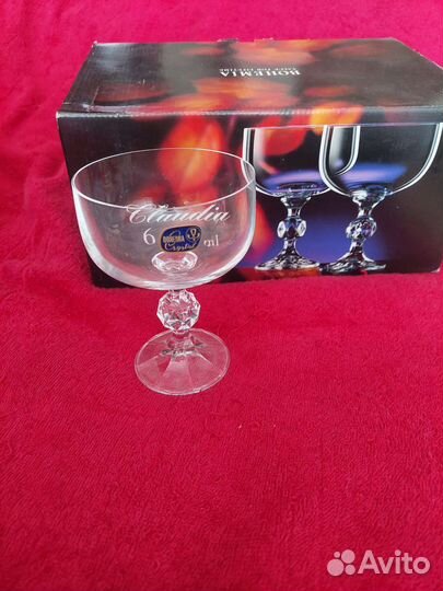 Хрустальные бокалы креманки