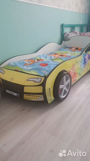 Кровать машина