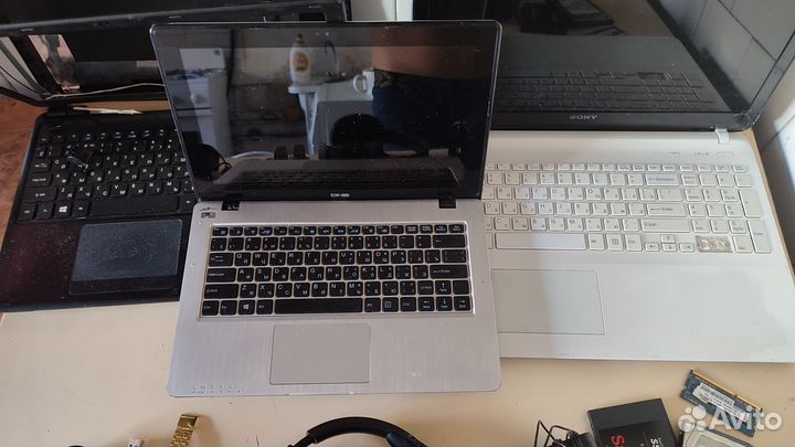 Коробка с электроникой