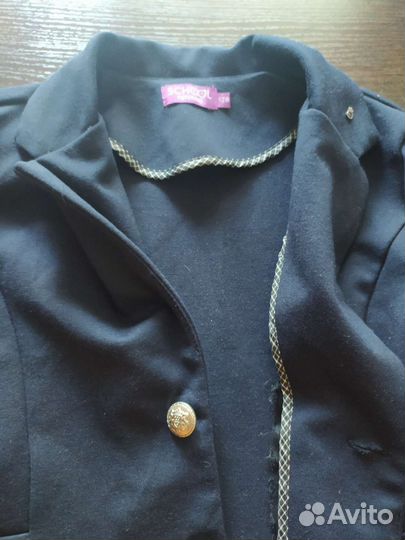 Жакет для девочки школьный(128р)