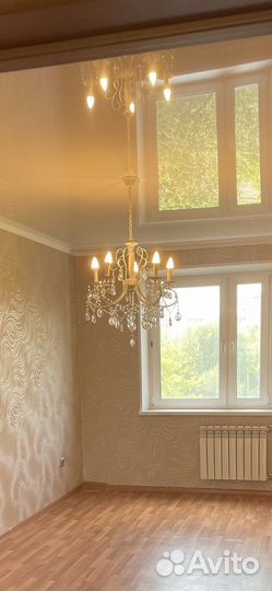 Люстра новая